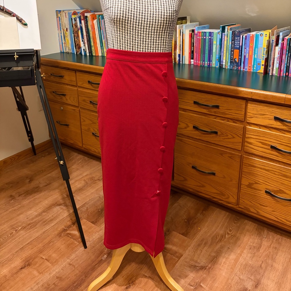 Red Pencil Skirt Size 2 XS SHEIN High Waisted Women’s Form Fitting Work Attire